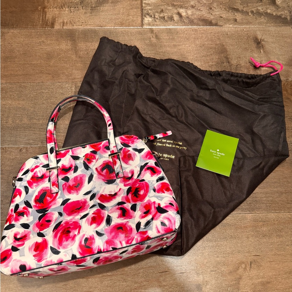 Fun floral shoulder bag with adjustable strap